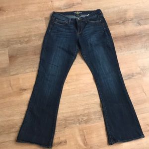 Bell bottom lucky brand jeans
